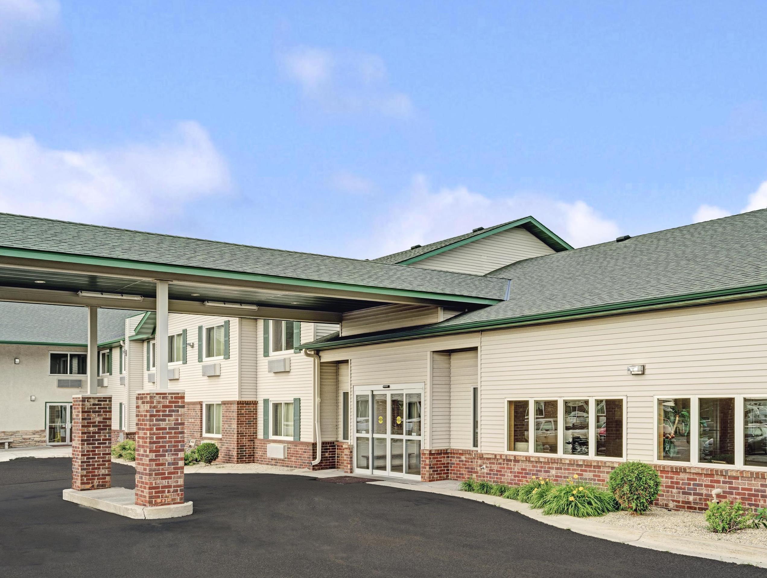 Super 8 By Wyndham Rogers Minnesota Exterior foto